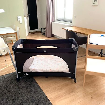 Alles Komplett - 2 Schlafzimmer, Grosse Kueche, Bad Cologne Exterior photo