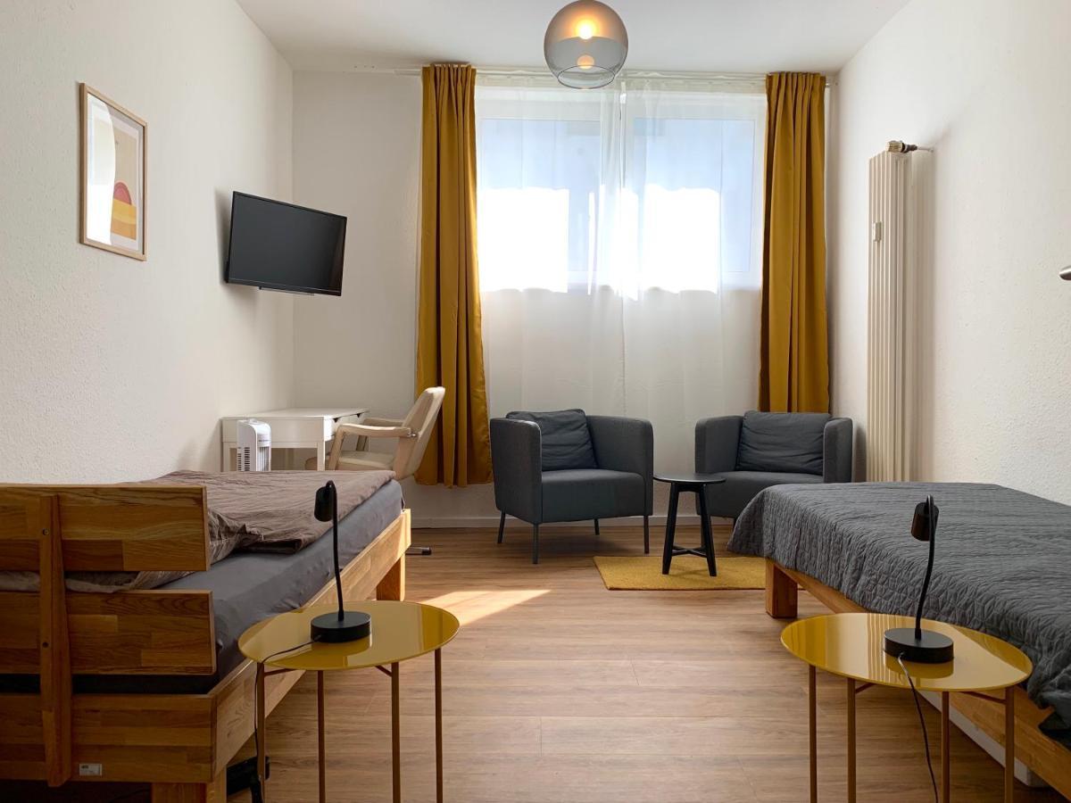 Alles Komplett - 2 Schlafzimmer, Grosse Kueche, Bad Cologne Exterior photo